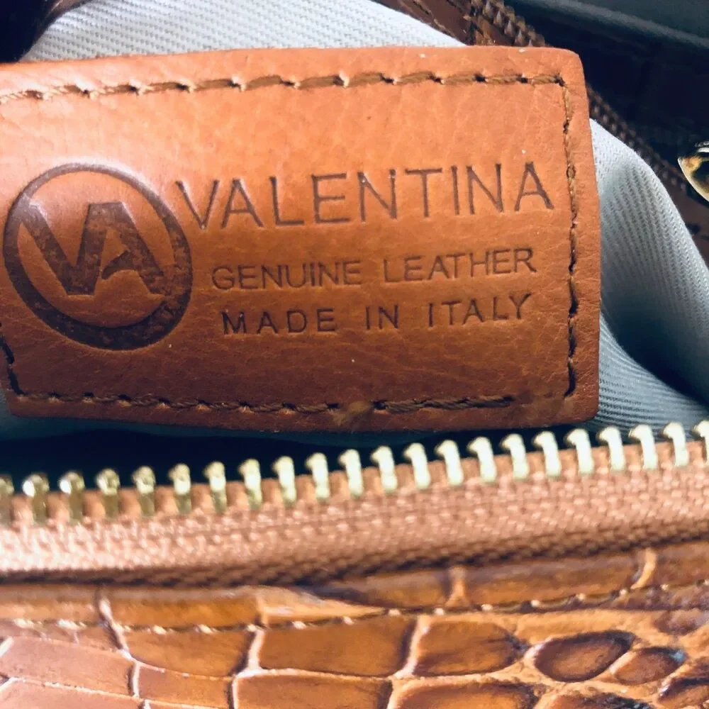 Valentina tradizione Italiana Crocodile-Embossed Leather Camera Crossbody Bag